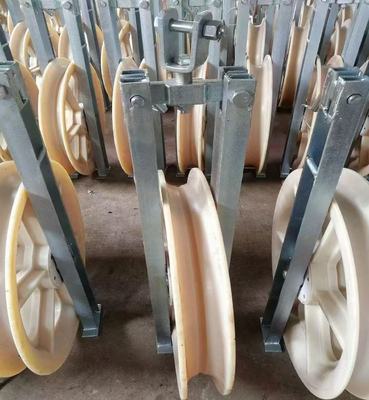 購入 Durable 1040mm Wheel Nylon Stringing Pulley Block with Galvanized Surface for Power Line Construction online manufacture