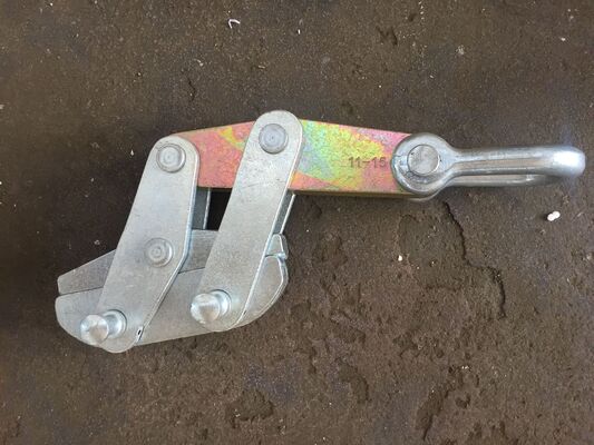 購入 耐久性ステンレス鋼鉄構造と50-200KNの名付け負荷を持つ11-15mm抗扭曲鋼鉄ワイヤのための重用ケーブルグリップ online manufacture