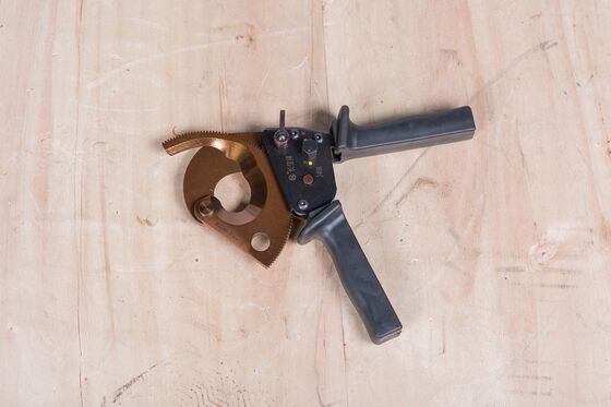 購入 銅およびアルミニウムワイヤー用高強度鋼ブレード付きヘビーデューティーラチェットケーブルカッター online manufacture