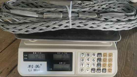 購入 30KNの名乗負荷を持つ300×400mm2のACSR電導体のための重用ダブルブレーキドケーブル引引グリップ online manufacture